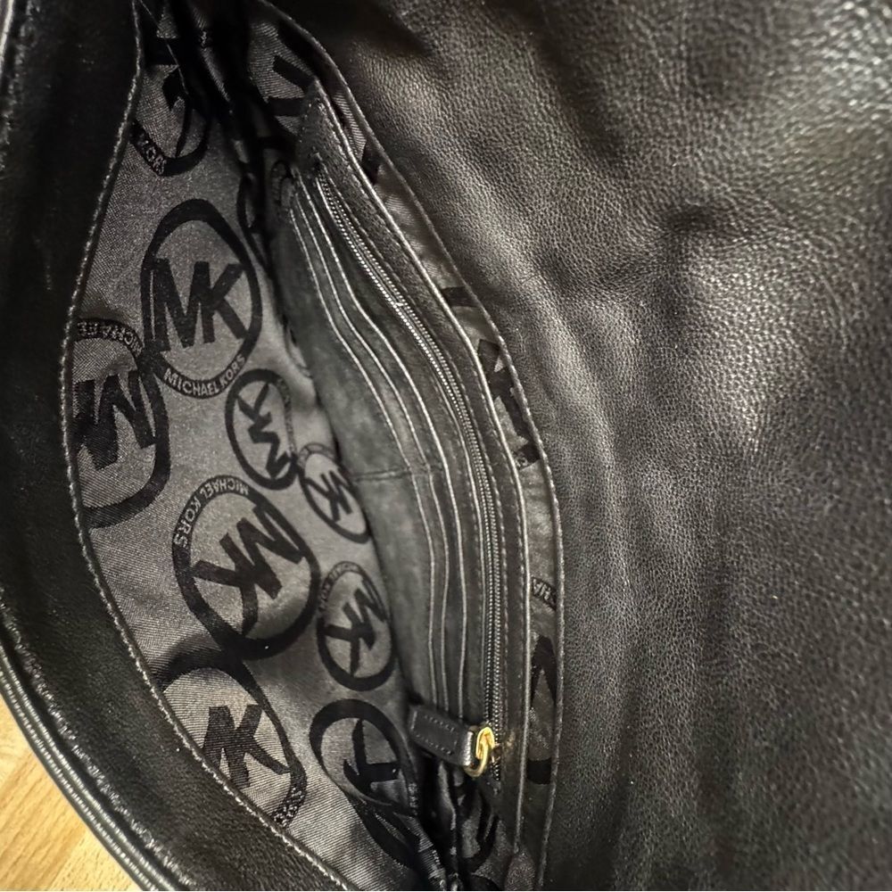 Michael Kors Black Leather-Gold Chain Dinner Purse Shoulder Bag Clutch 10x7 - Picture 5 of 16